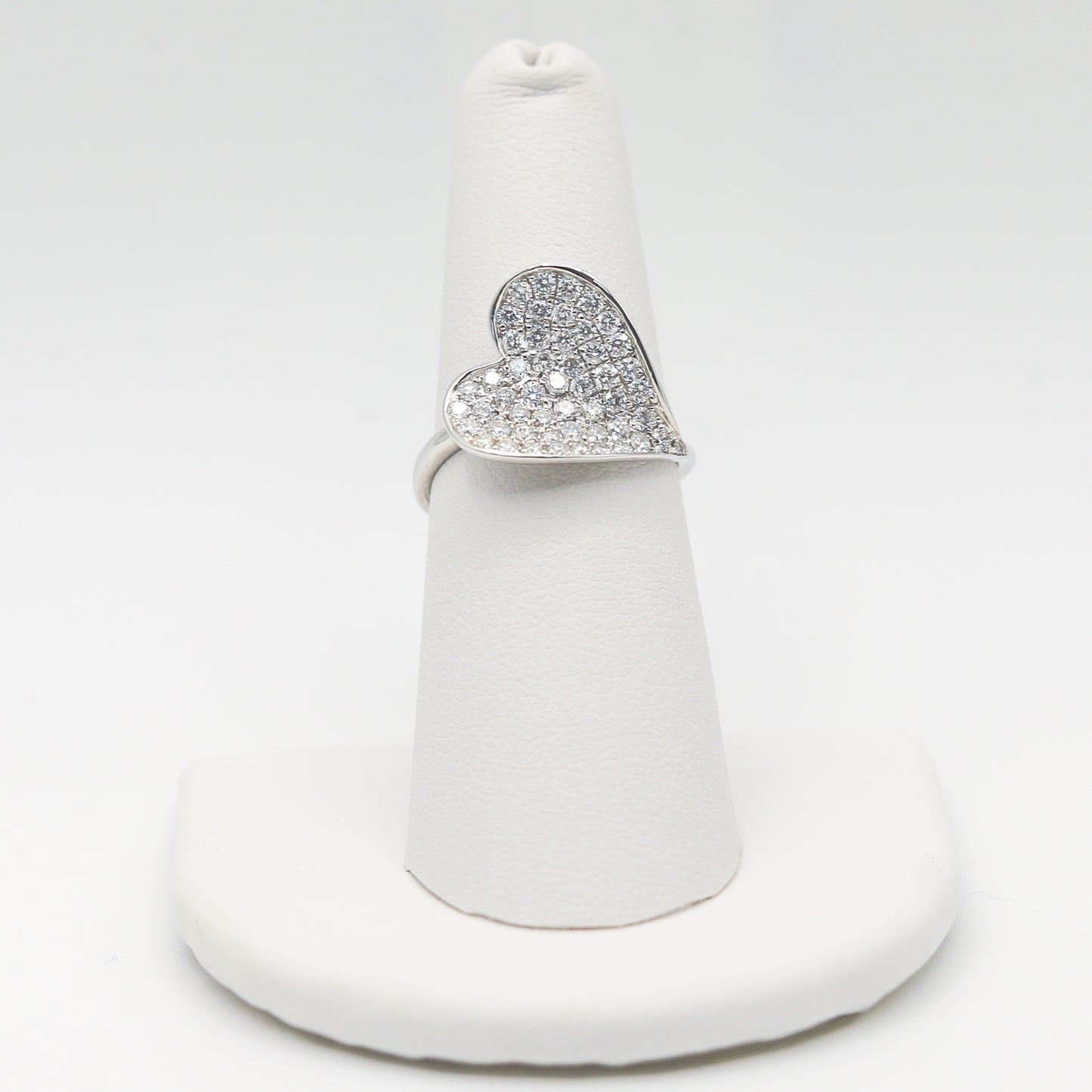 HOLD MY HEART RING 18KT / DIAMOND
