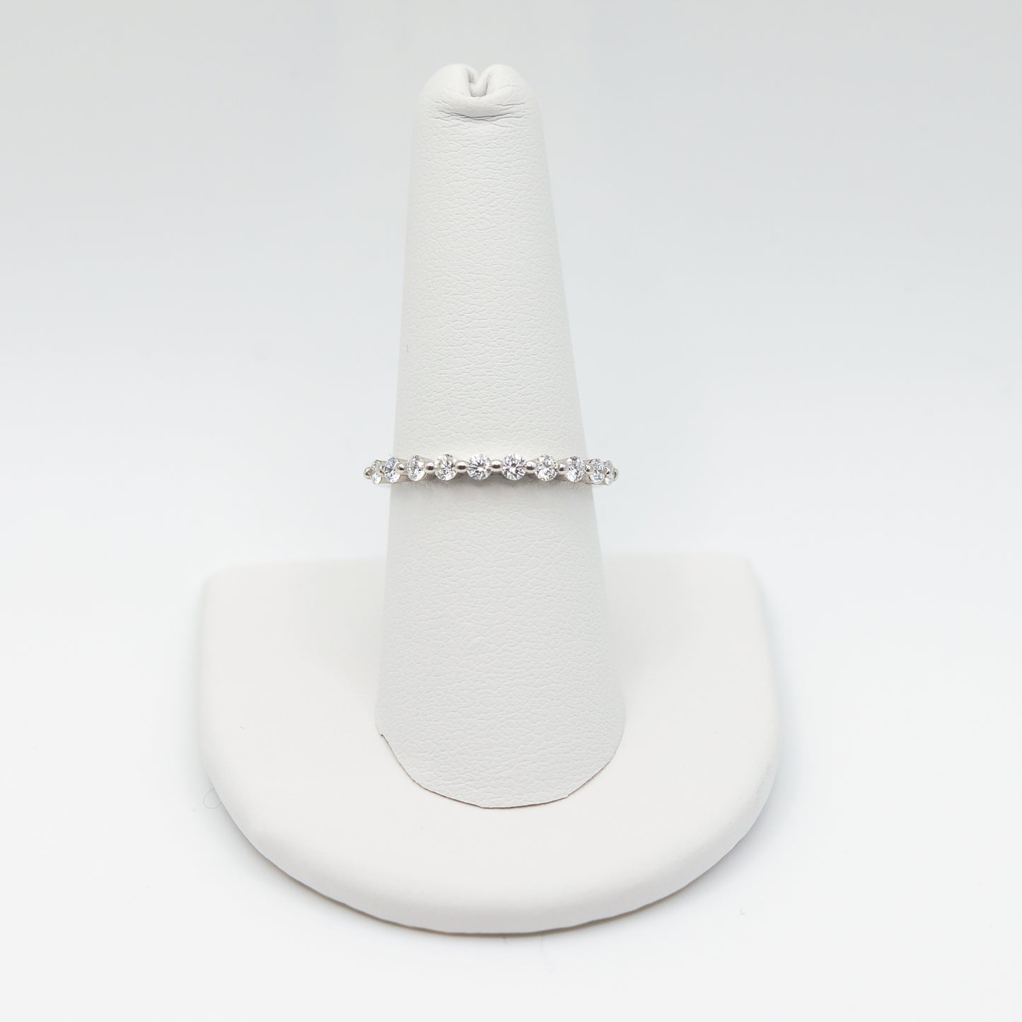 SINGLE PRONG STACKER RING 14KT / DIAMOND